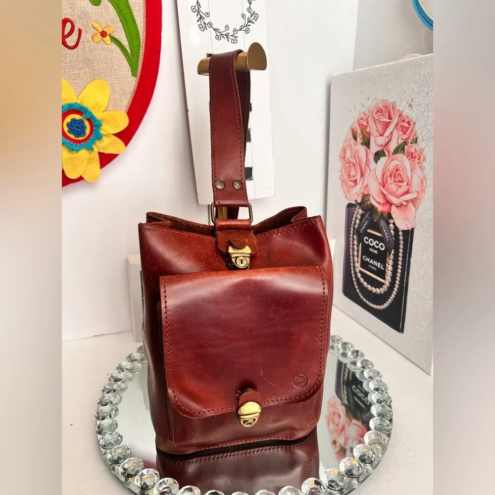 FIOCCHI ITALY vintage 70s handmade real leather backpack unisex
